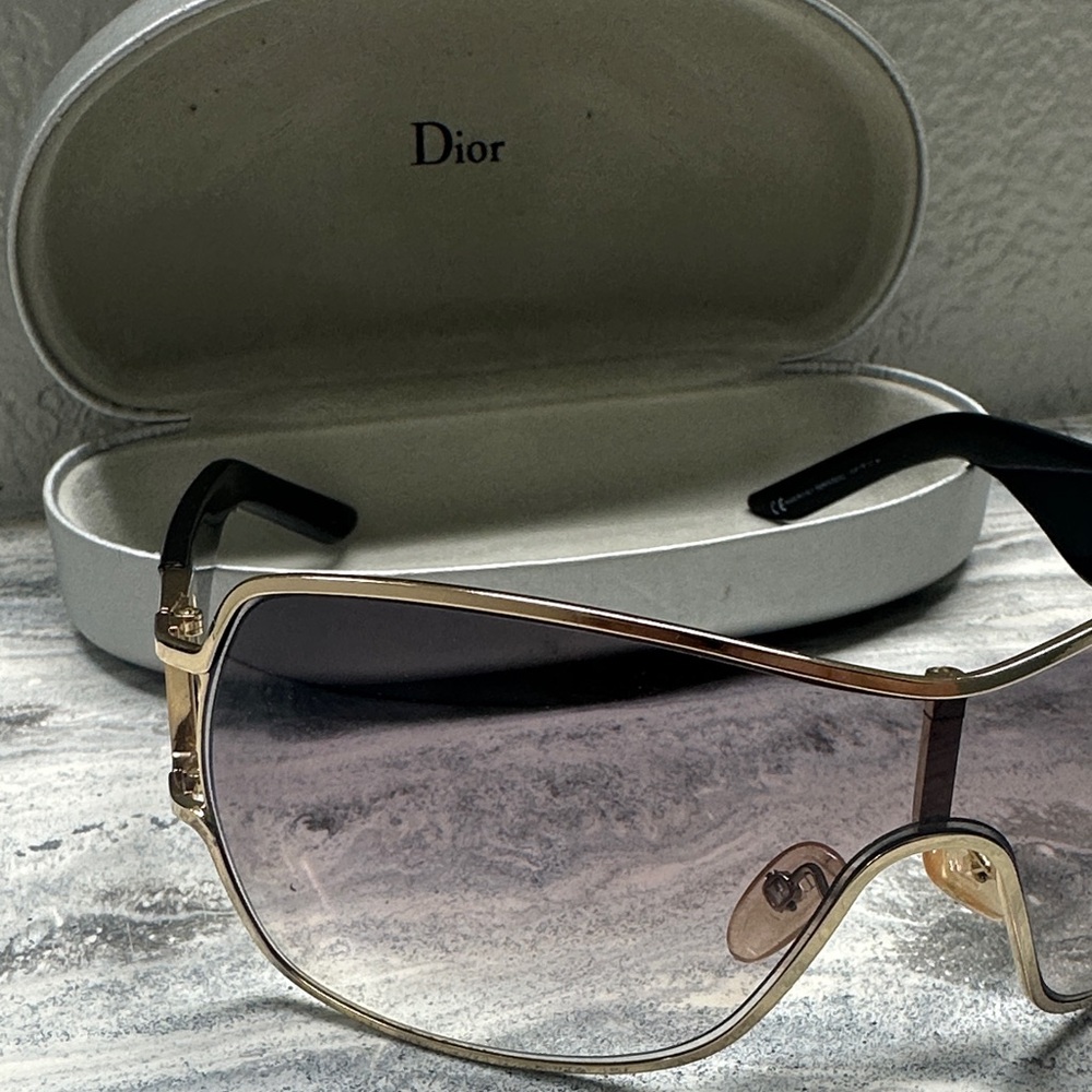 Dior Women's Sunglasses with Gold Frame and Black Temples